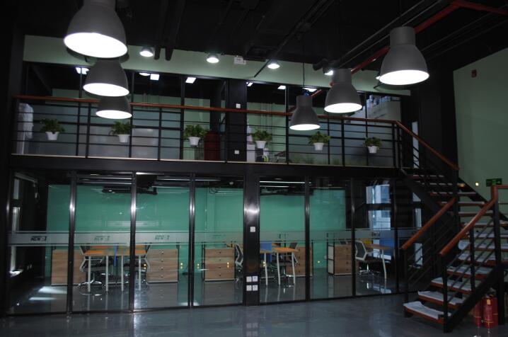 1527240002122541.jpg 紐斯特2.jpg