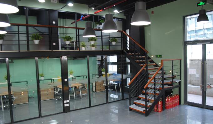 1531893662102067.jpg 紐斯特2.jpg